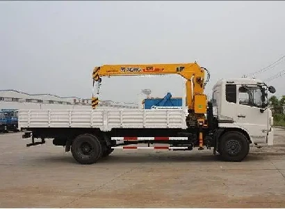 7 Ton Crane Pickup Truck In Dubai